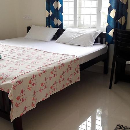 The Pod Cochin Homestay Kochi Exterior foto