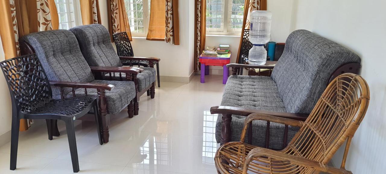 The Pod Cochin Homestay Kochi Exterior foto