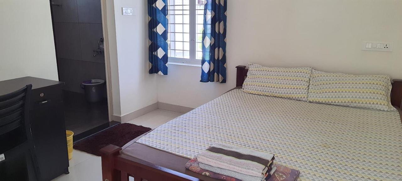 The Pod Cochin Homestay Kochi Exterior foto