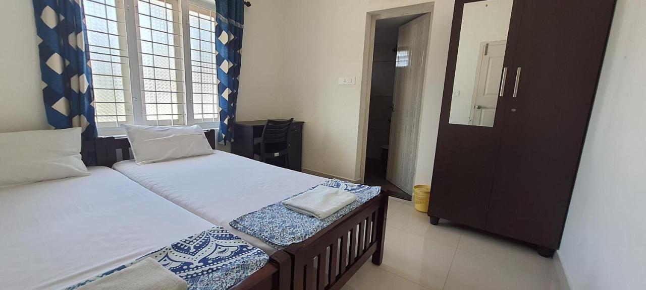 The Pod Cochin Homestay Kochi Exterior foto