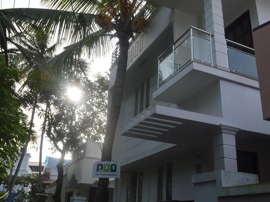 The Pod Cochin Homestay Kochi Exterior foto